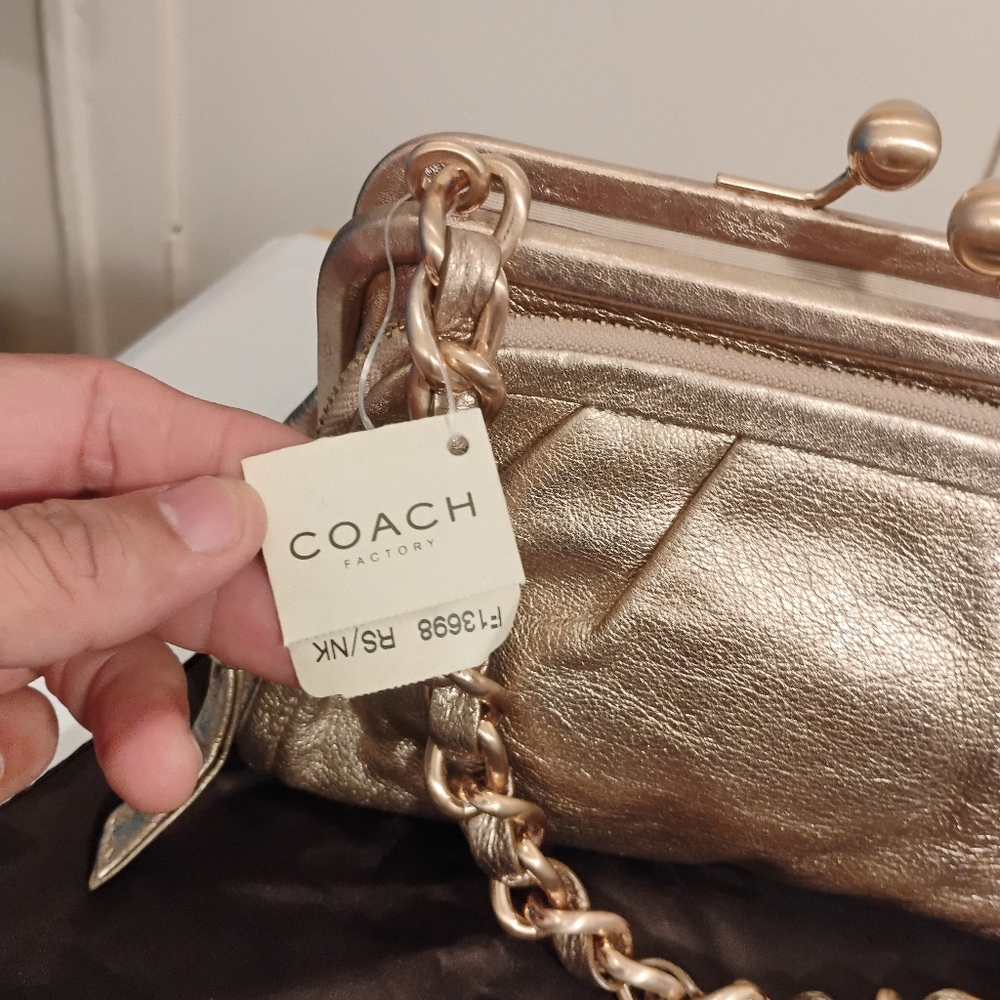 Coach Parker Kisslock Chain Women's Bag in Rose Gold New Display - Picture 11 of 16